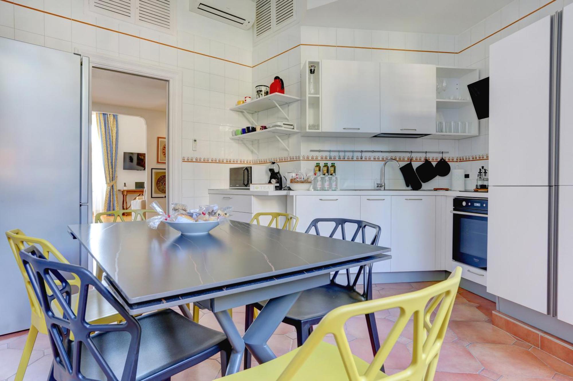 Colosseo Family Art 3bdr - And Apartment *
